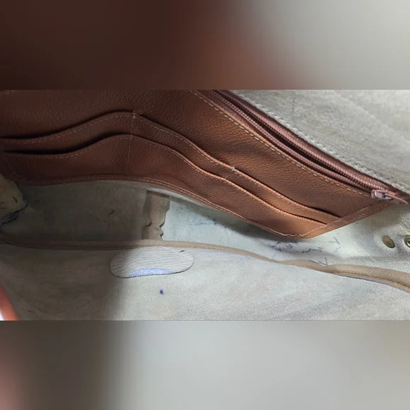 VINTAGE Dooney & Bourke A7-128540 Classic Leather Crossbody Bag Purse Tan Brown - Picture 8 of 16
